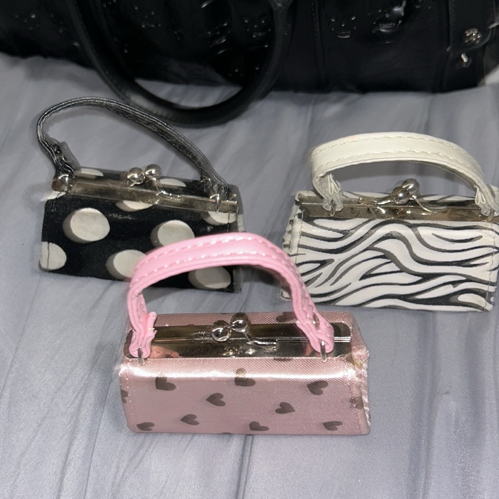 3 Mini Coin Purses!! All Different Patterns!! - image 8